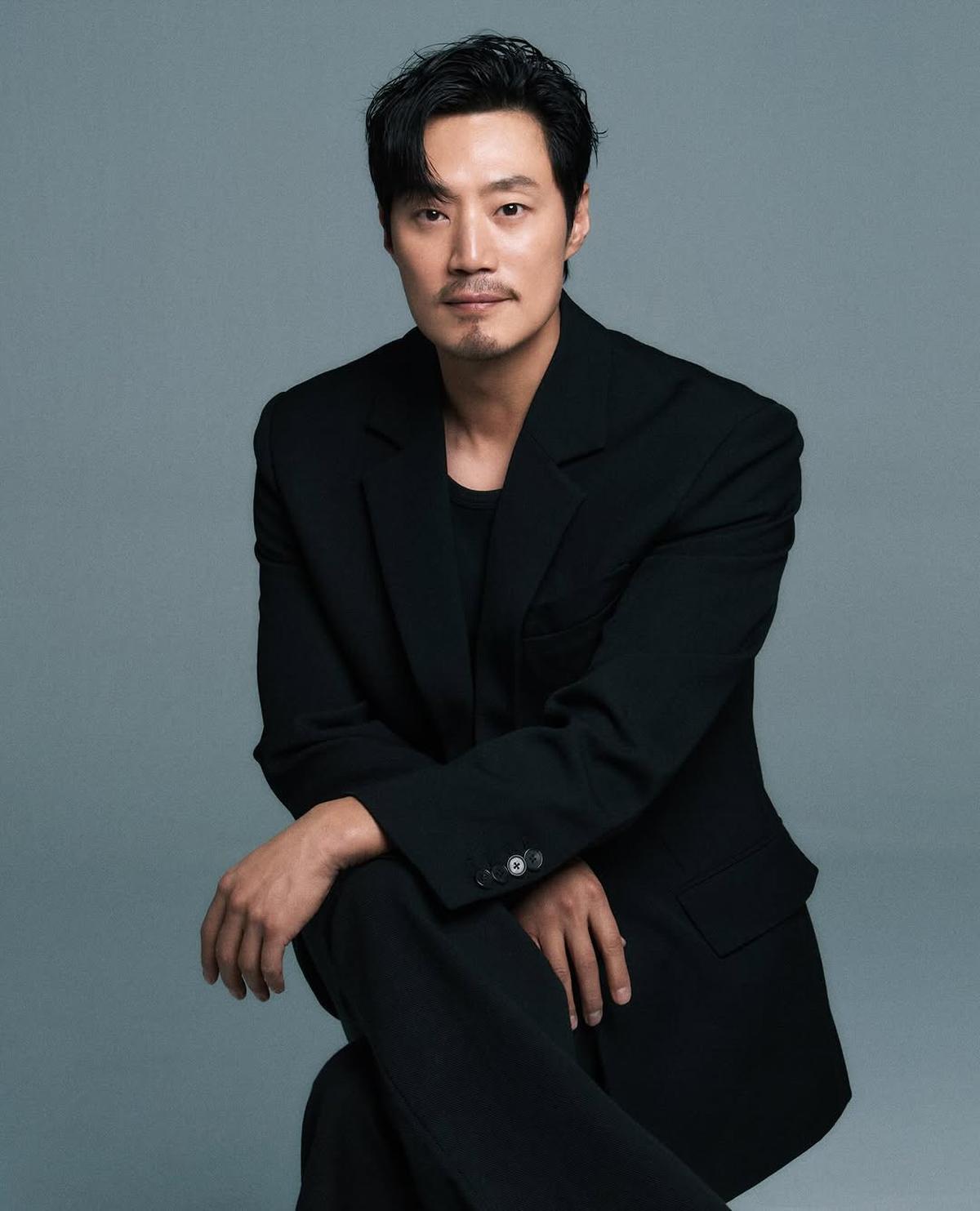 5 Aktor Film Terbaik yang Masuk Nominasi Baeksang Arts Awards ke-61, dari Lee Byung-hun hingga Hyun Bin