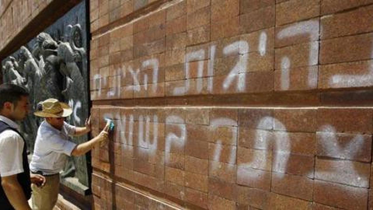 Sebut Hitler berjasa, tiga yahudi garis keras ditangkap