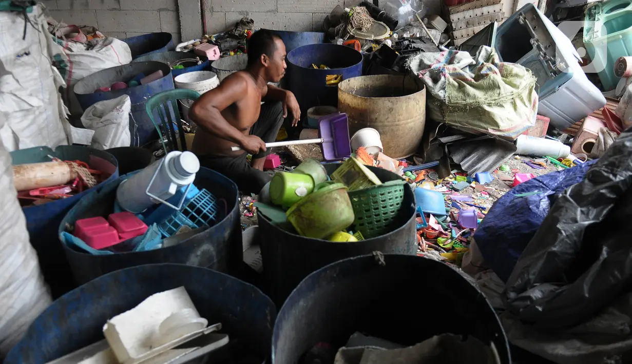 Industri cacah plastik milik Bapak Tubi ini sudah sejak dari tahun 2010 hingga sekarang. (merdeka.com/Imam Buhori)