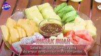 Rujak buah khas Indonesia jadi makanan favorit para personel BABYMONTER. (dok. tangkapan layar YouTube KBS WORLD Indonesian)