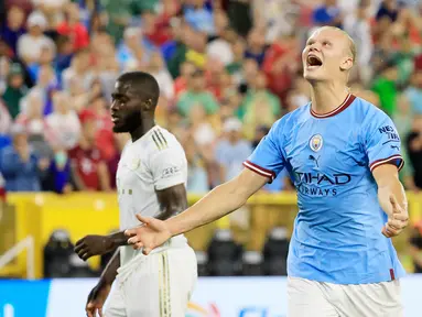 Manchester City sukses menjinakkan Bayern Munchen 1-0 pada laga pramusim di Stadion Lambeau Field, Amerika Serikat, Minggu (24/7/2022). (Justin Casterline/Getty Images/AFP)