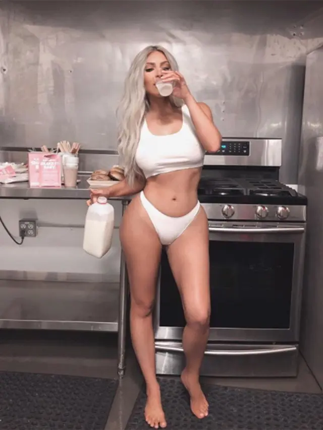 [Bintang] Kim Kardashian