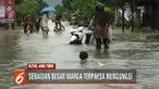 Banjir yang terjadi disebabkan luapan air Sungai Bogel akibat intensitas hujan yang tinggi.