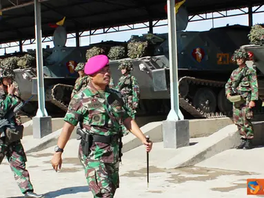 Citizen6, Surabaya: Dalam Latihan Gabungan TNI 2012 ini, Pasmar-1 melibatkan 880 prajurit dan material tempur Korps Marinir. (Pengirim: Diyat Akmal Thahar).