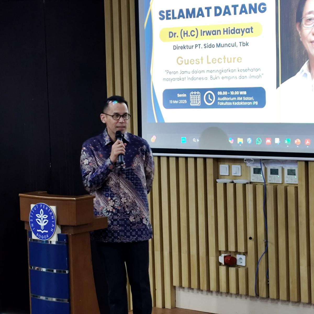 Dekan FK IPB University.