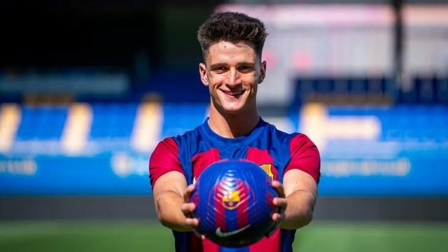 Pau Victor, Barcelona