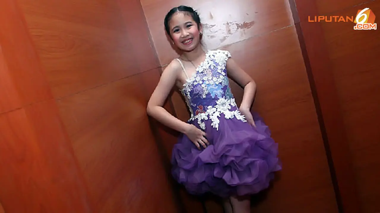 viona-natalie-131007c.jpg