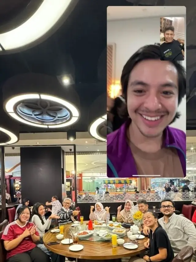Shenina Cinnamon dan Keluarga