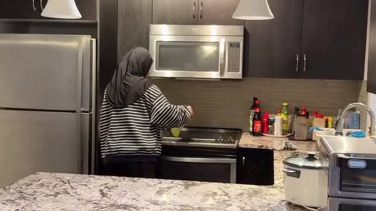 Intip Dapur Rumah Tengku Firmansyah dan Cindy Fatikasari yang Ada di Kanada, Cozy dan Bersih dengan Nuansa Monokrom