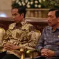 (ki-ka) Menteri KKP, Susi Pudiastuti, Presiden Joko Widodo,  Menko Polhukam Luhut Binsar Pandjaitan saat mengikuti Rapat Koordinasi Nasional Satgas 115 di Istana Negara, Jakarta, Rabu (29/6). (Liputan6.com/Faizal Fanani)