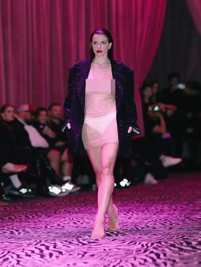 Alexander Wang Muncul di Panggung NYFW 2023, Coba Ubah Citra Usai Skandal Pelecehan Seksual