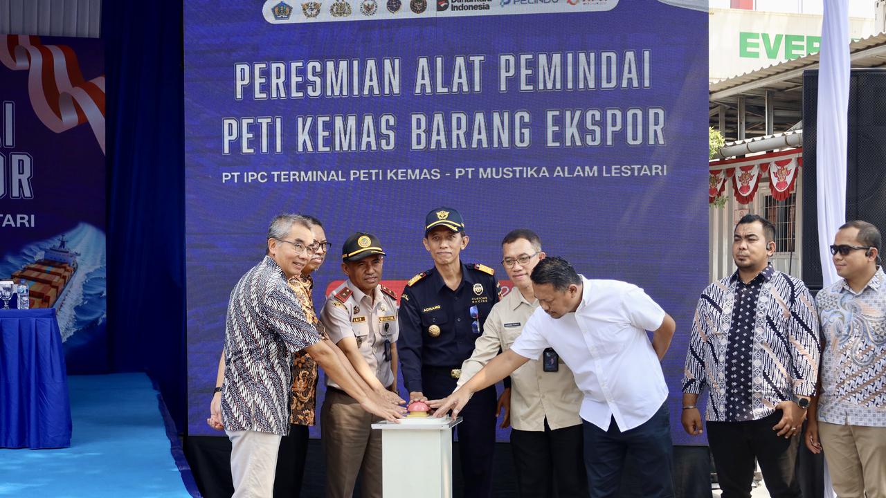 Canggih! Alat Pemindai Ke-10 Bea Cukai Tanjung Priok Bisa Tembus Isi Peti Kemas