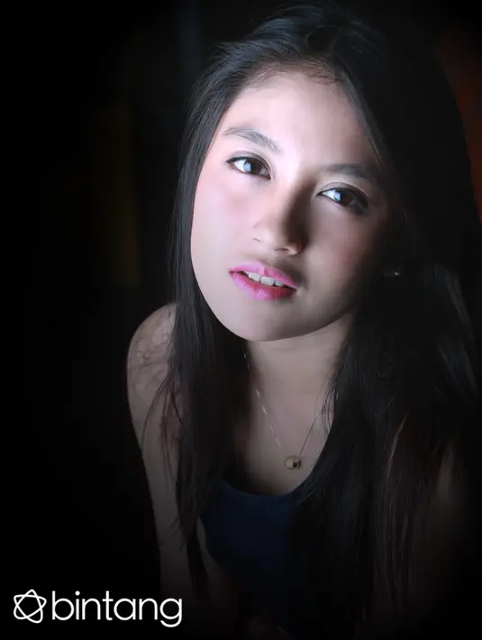 Eksklusif Nabilah JKT 48 (Fotografer: Febio Hernanto, Digital Imaging: Denti Ebtaviani/Bintang.com)