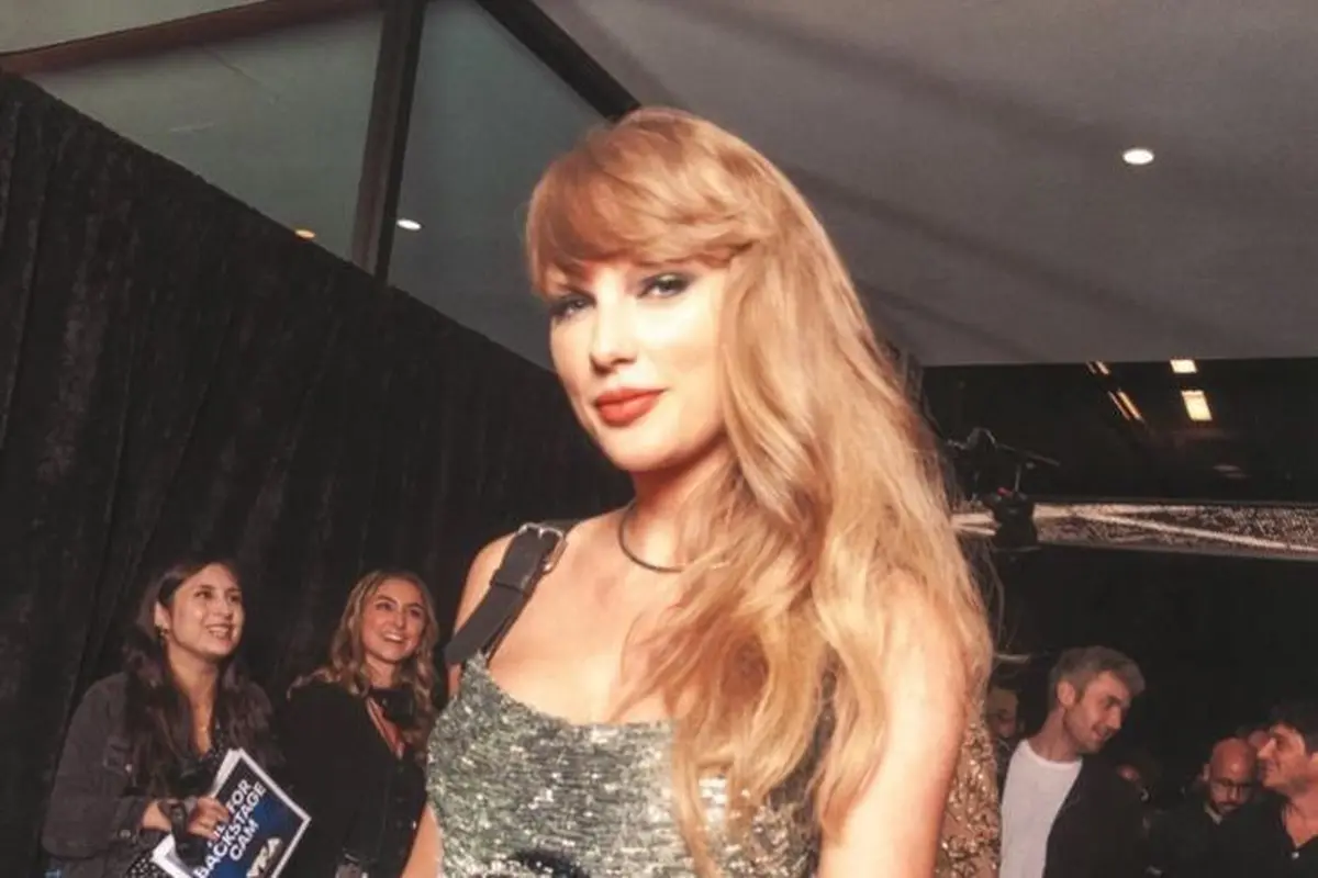 Taylor Swift (Instagram/@vmas/Doc/Amber Asaly)