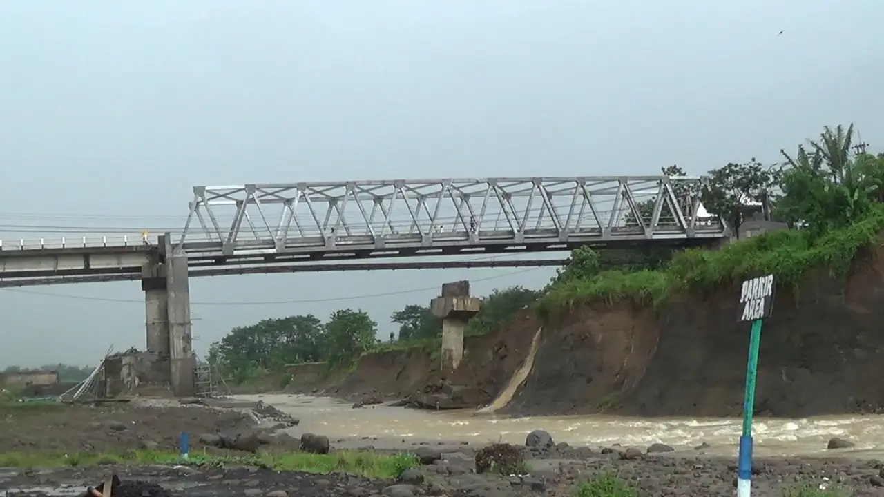 Jembatan Cipamingkis Jonggol