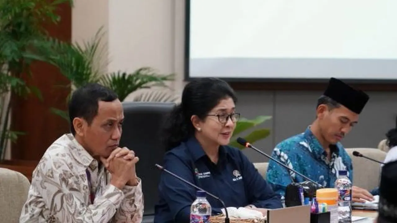 Kemenkes dan MUI duduk bersama terkait Fatwa Nomor 33 tahun 2018 yang menyatakan para ulama bersepakat untuk membolehkan (mubah) penggunaan vaksin MR dari Serum Institute of India (SII) untuk program imunisasi saat ini. (Foto: Sehat Negeriku)