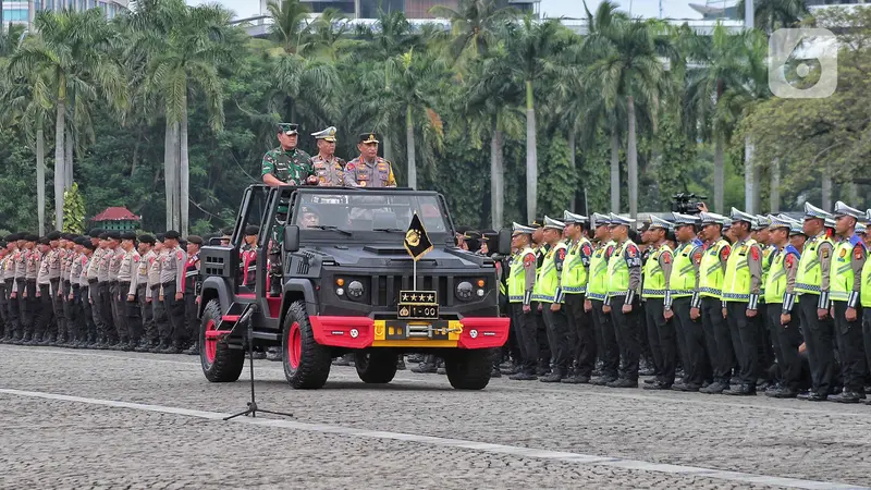 Panglima TNI dan Kapolri Pimpin Apel Operasi Lilin 2022 di Monas