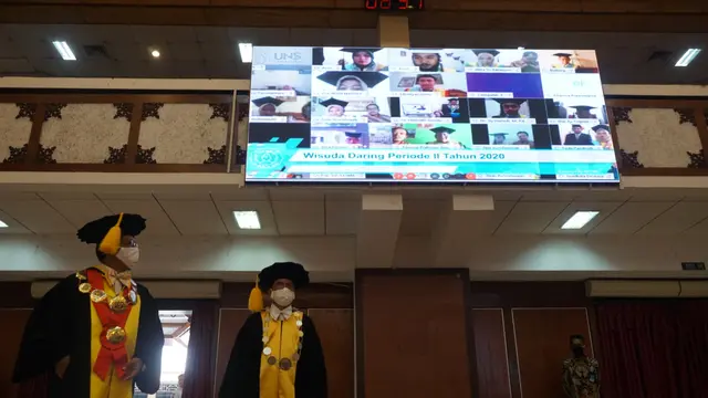 Wisuda Online UNS