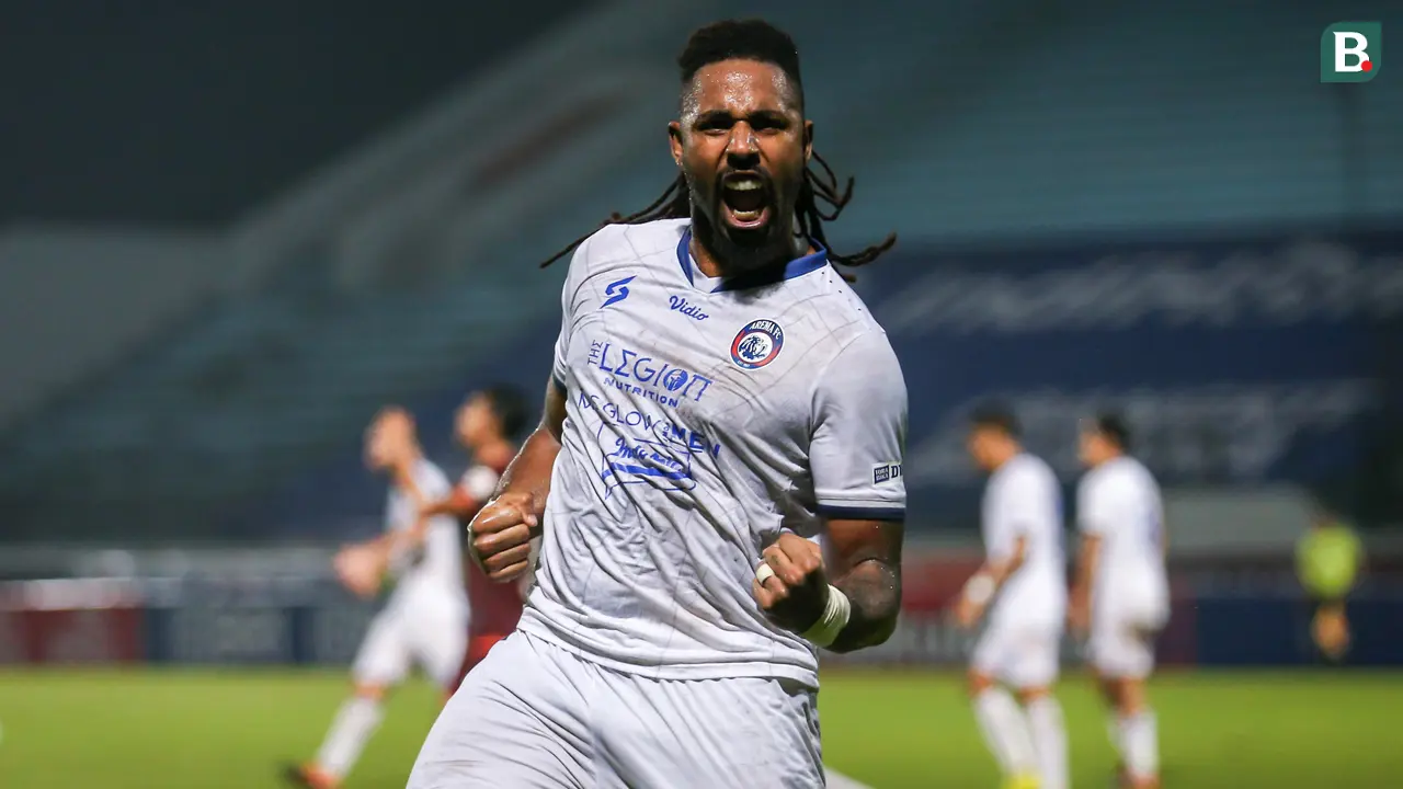 Foto: Ekspresi Cak Sodiq Usai Cetak Dua Gol dan Bawa Arema FC Kembali ke Papan Atas Klasemen BRI Liga 1