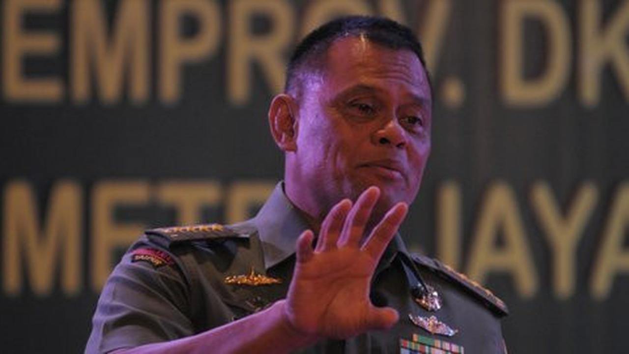 Jenderal Gatot Nurmantyo bagi ratusan bingkisan ke anak yatim