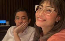 Komentar Kocak Regi Datau Lihat Ayu Dewi Cipika-cipika sama Banyak Artis: Gak Takut Pipinya Lecet atau Tulangnya Geser?