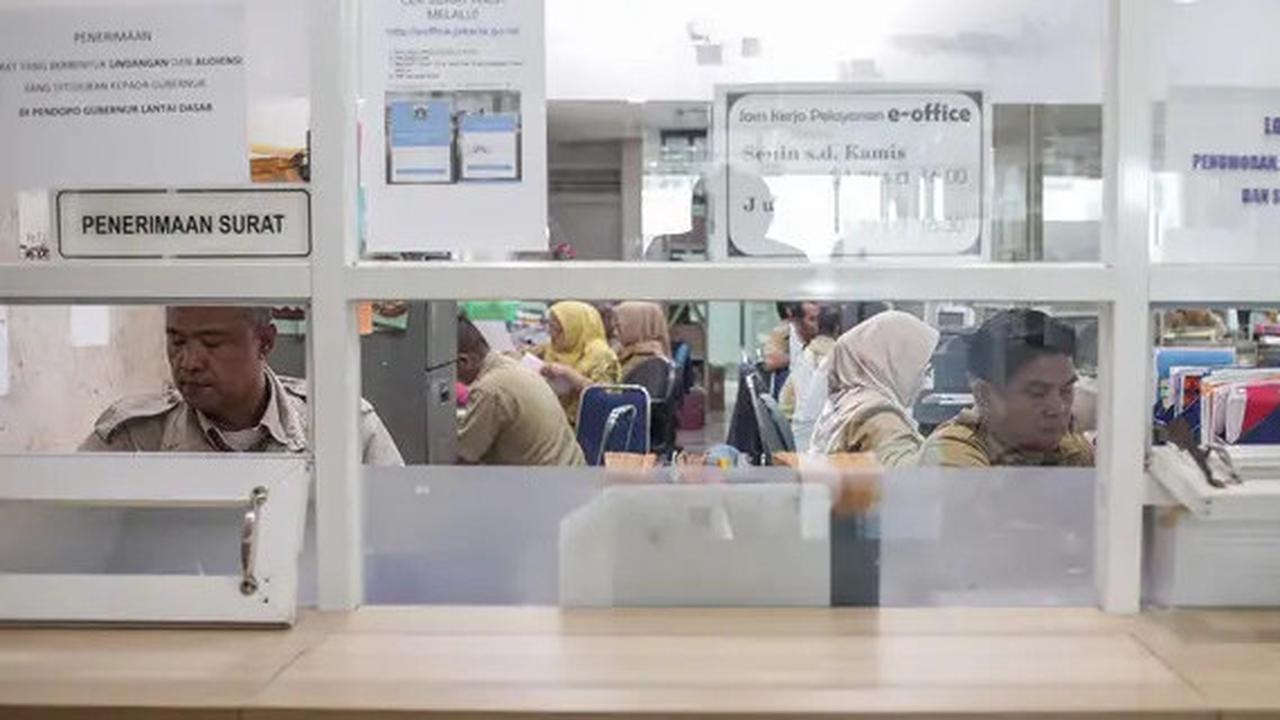 Segini Besaran THR dan Gaji ke-13 Diterima PNS Tahun 2025