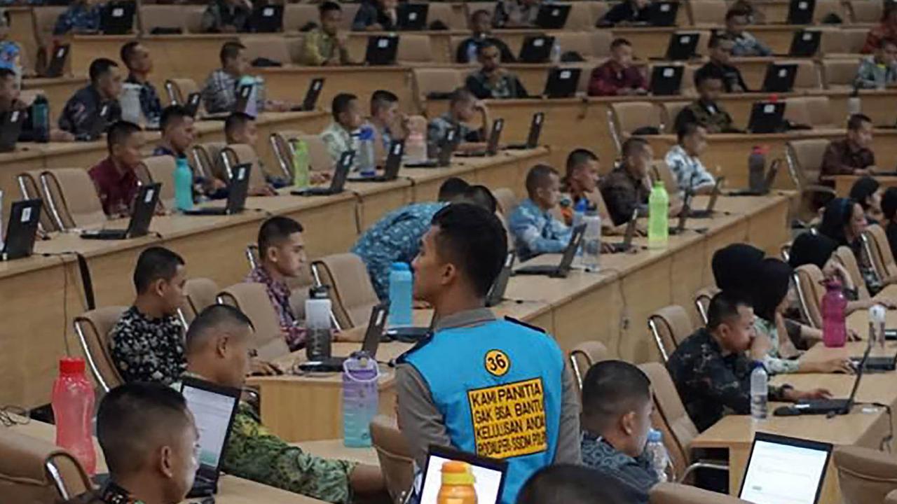 FOTO: Intip Seleksi Calon Siswa Sekolah Inspektur Polisi Sumber Sarjana (SIPSS)  di  Akademi Kepolisian (Akpol) Semarang