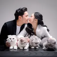Membawa anabul bersama adlam foto prewedding menambah esensi hangat yang begitu unik. [Foto: Instagram/ JessicaJane99]