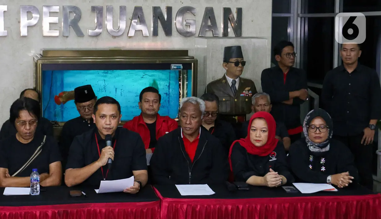 KPK menetapkan status tersangka pada Sekretaris Jenderal PDIP, Hasto Kristiyanto terkait kasus dugaan suap pergantian antar-waktu (PAW) anggota Dewan Perwakilan Rakyat (DPR) RI ke komisioner Komisi Pemilihan Umum (KPU) yang melibatkan Harun Masiku. (Liputan6.com/Herman Zakharia)