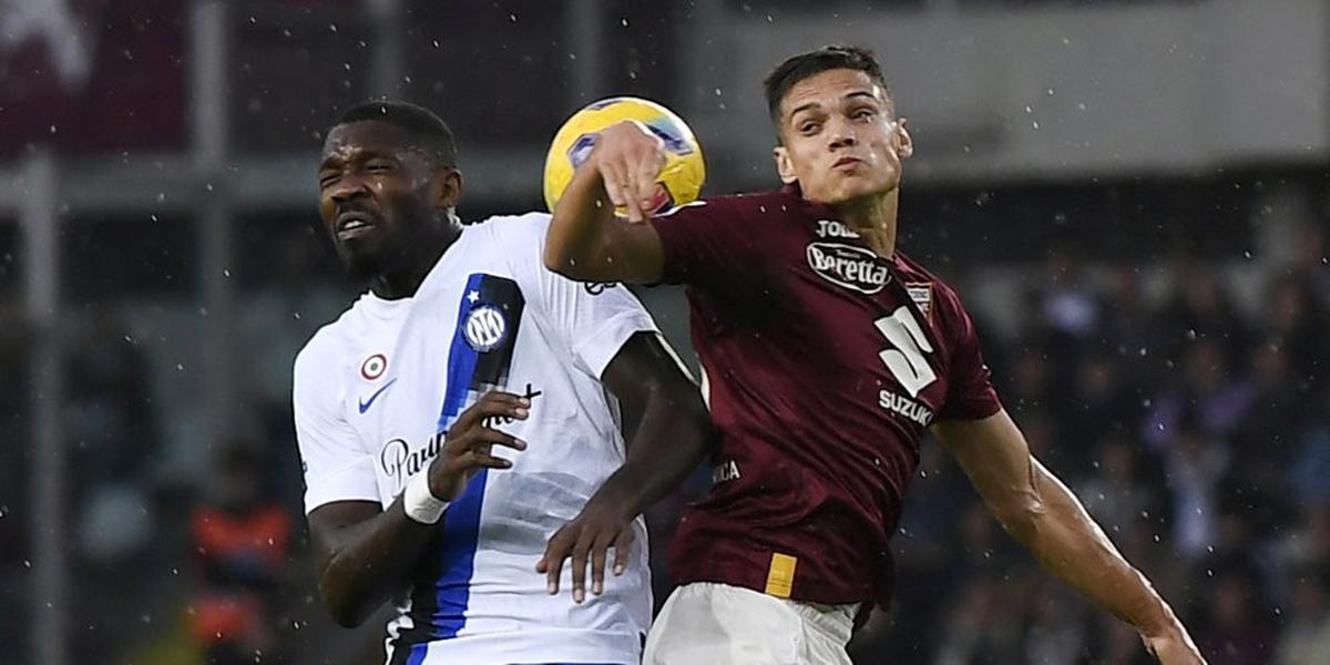 Milan Siapkan Empat Opsi Transfer Jika Reijnders Hengkang ke Man City