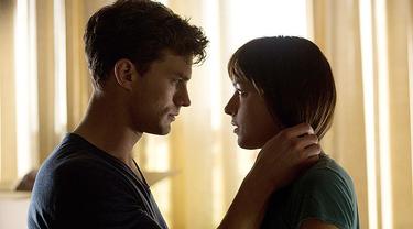 Jual Film Dvd Fifty Shades Of Grey 2015 Kota Tasikmalaya Move On Mart Tokopedia