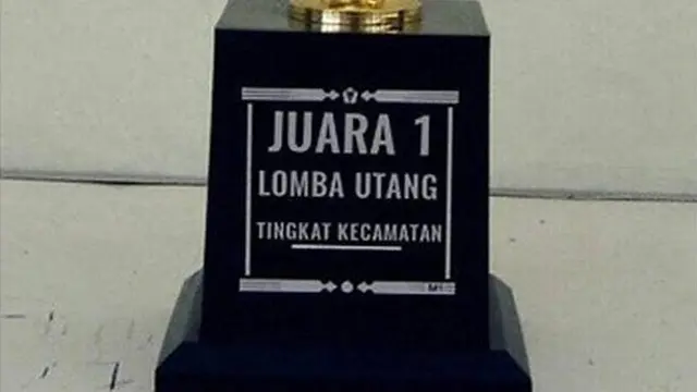 5 Editan Piala Juara Jadi Sobat Sedih Ini Bikin Tepuk Jidat