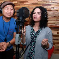 Lagu Cinta Cinta Cinta tersebut nantinya akan menjadi soundtrack film 'Negeri Van Oranje'. (Deki Prayoga/Bintang.com)