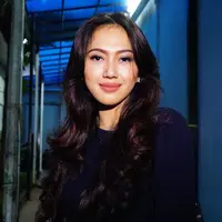 Sejak tersangkut kasus narkoba sejak bulan Agustus 2016 silam, Gatot Brajamusti alias Aa Gatot harus menjalani serangkaian persidangan. Setelah divonis delapan tahun dan denda satu miliar, kini masih menjalani kasus lainnya. (Nurwahyunan/Bintang.com)