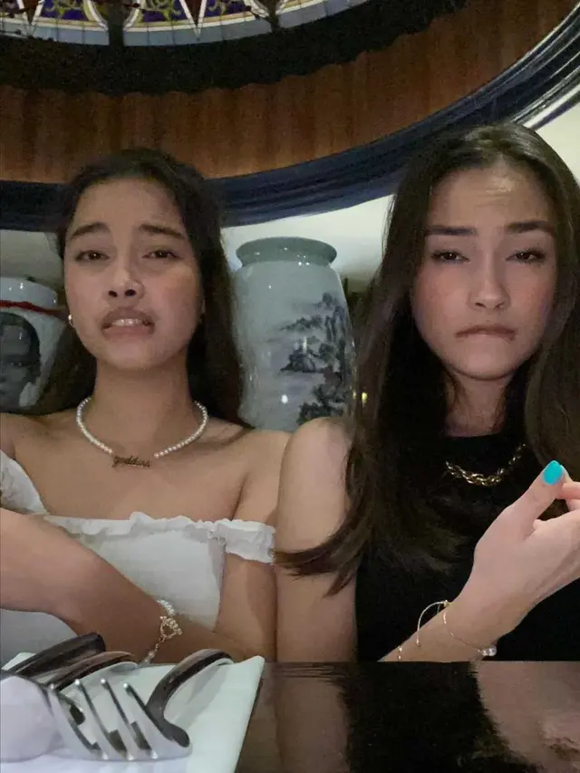 Sering Dikira Kembar, Ini 6 Potret Caitlin Halderman Bareng Sang Adik