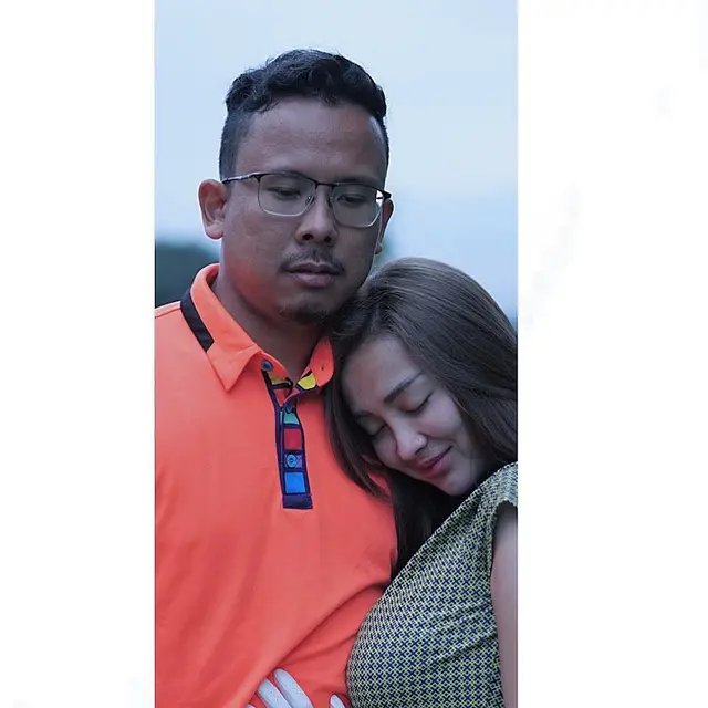 6 Potret Kemesraan Cupi Cupita dan Bintang Bagus Usai Lamaran, Main Golf Bareng