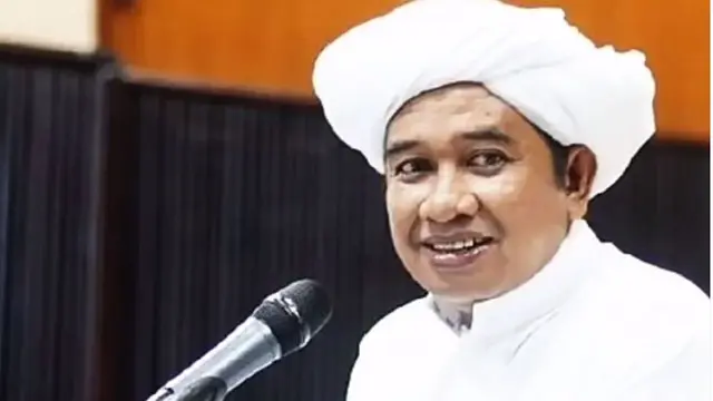 Guru Zuhdi (Foto: Instagram/@fathurrahimahmad)