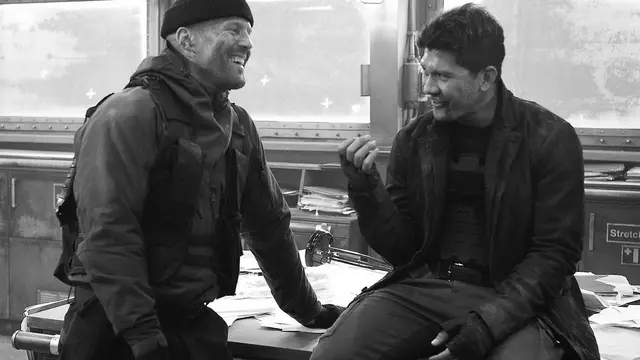 7 Potret Iko Uwais Bareng Jason Statham Adu Akting di Film Expendables 4