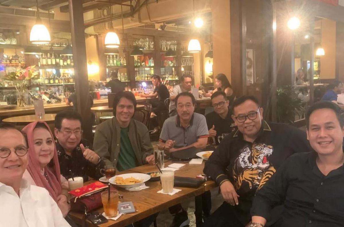 Yessy Gusman Gelar Pertemuan Hangat dengan Seleb Senior, Kehadiran Once Mekel Jadi Sorotan