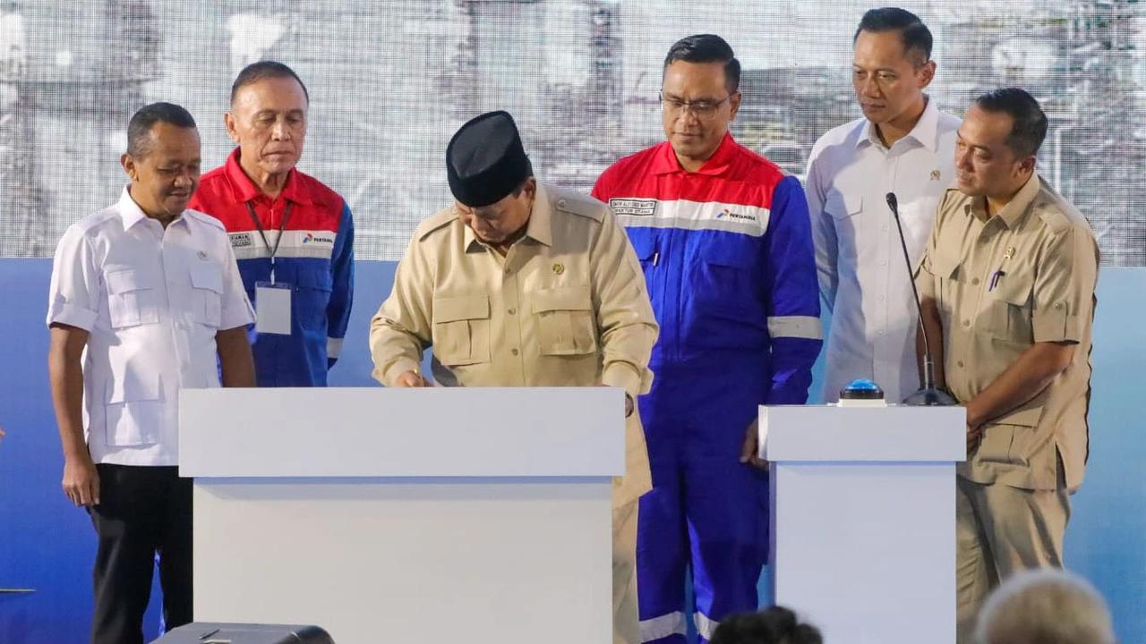 FOTO: Kilang Terbesar di Indonesia Resmi Beroperasi di Balikpapan