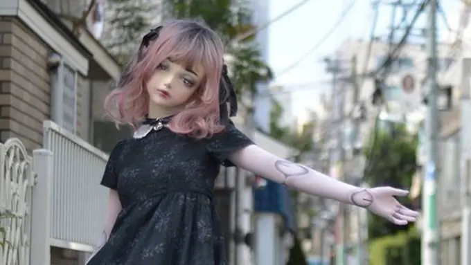 Copyright odditycentral.com/instagram.com/luluidoll