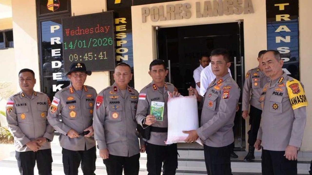 Polda Aceh Salurkan Bibit Tanaman Pascabanjir di Langsa, Dukung Ketahanan Pangan Warga