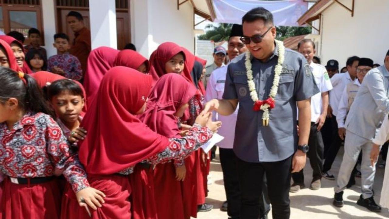 Bupati Kukar Aulia Rahman Basri Tegaskan Sekolah Fondasi Masa Depan Bangsa, Dorong Peningkatan Pendidikan Kukar