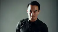 Joe Taslim. (Fotografer: Bambang E. Ros, Stylist : Indah Wulansari, Digital Imaging: Muhammad Iqbal Nurfajri/Bintang.com)