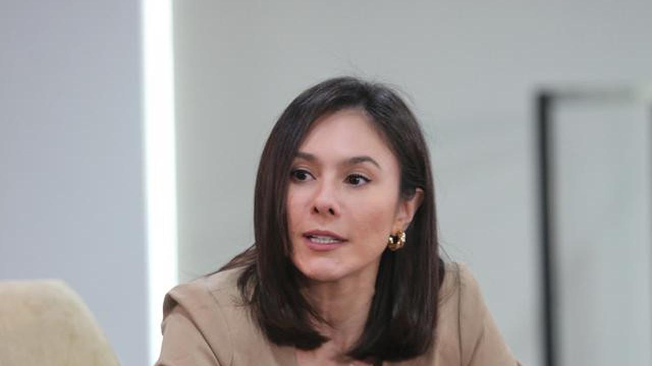 6 Pose Wulan Guritno dengan Rambut Pendek, Balik ke Era Debut Sinetron Pondok Indah Tahun 1995