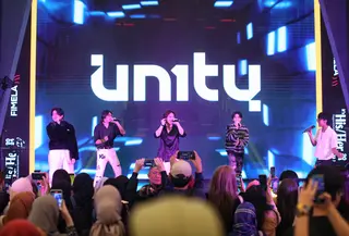 UN1TY Tampil Energik di Hari Terakhir Fimela Day Hari Terakhir. [Adrian/Fimela]