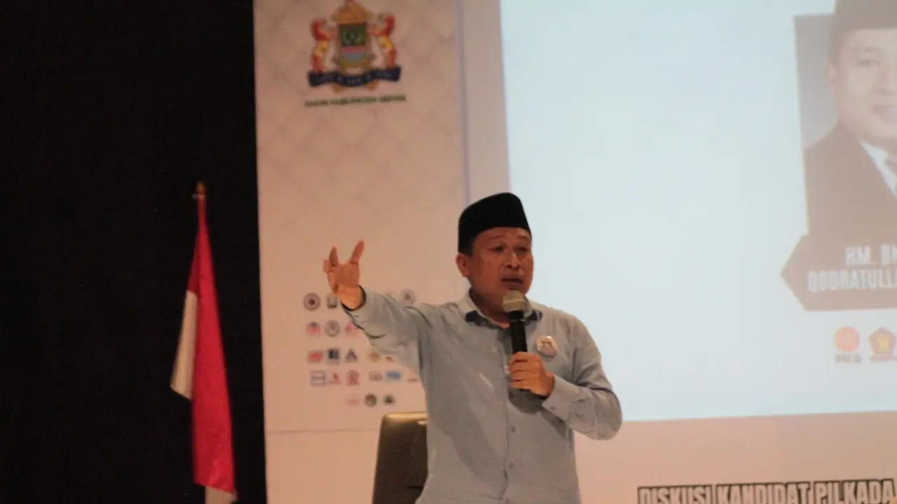 Calon Bupati BN. Holik menyampaikan mengenalkan program unggulan Kartu Bekasi Maju