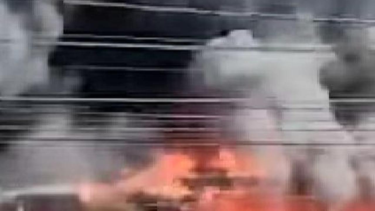 Bus Ditumpangi Simpatisan PKS Ludes Terbakar di Jalan Solo-Yogyakarta, Begini Kondisinya