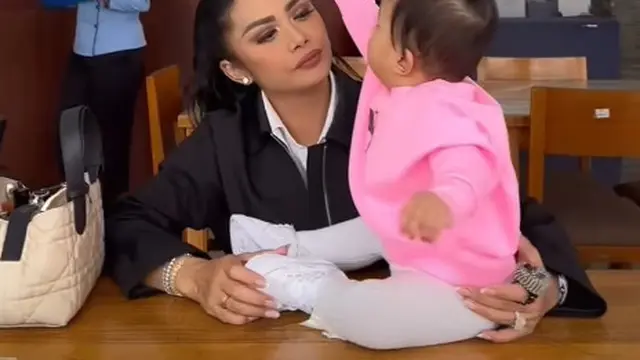 Gaya Healing Krisdayanti Bersama Keluarga Sebelum Pilkada Malang 2024, Konsisten Tampil Stylish dengan Barang Branded