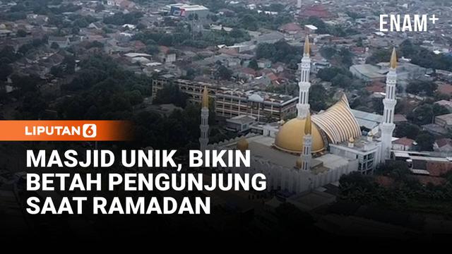 Sebuah masjid megah di wilayah timur Kabupaten Bogor, Jawa Barat, menjadi salah satu tempat ibadah favorit warga selama Ramadan. Masjid Darussalam yang berada di kawasan Kota Wisata, Kecamatan Gunung Putri ini dikenal dengan arsitekturnya yang unik k...